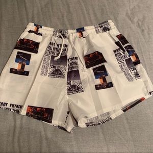 Woman’s Newspaper Print drawstring shorts